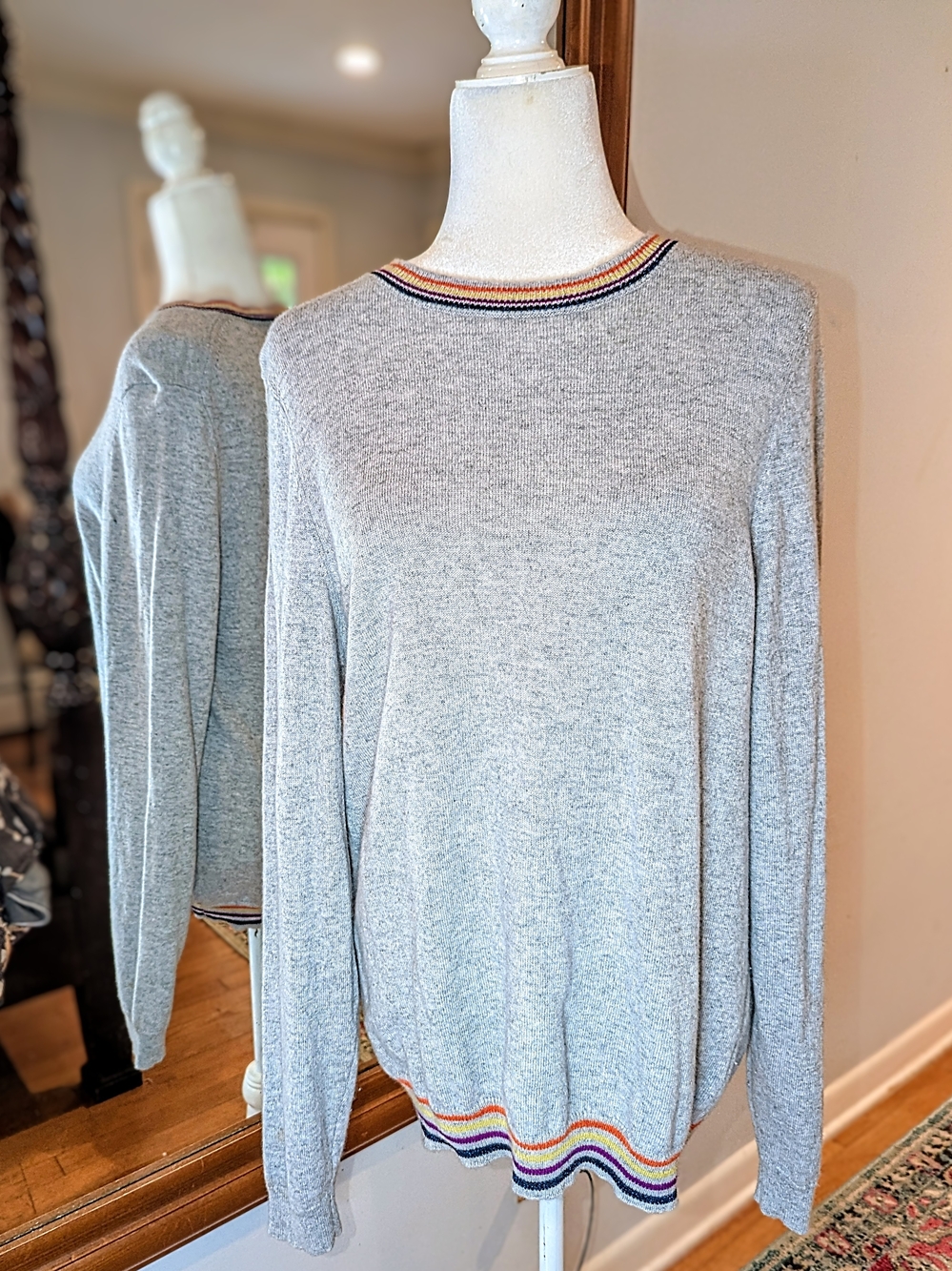Needle Light Gray Cashmere Crewneck Sweater with Rainbow Trim